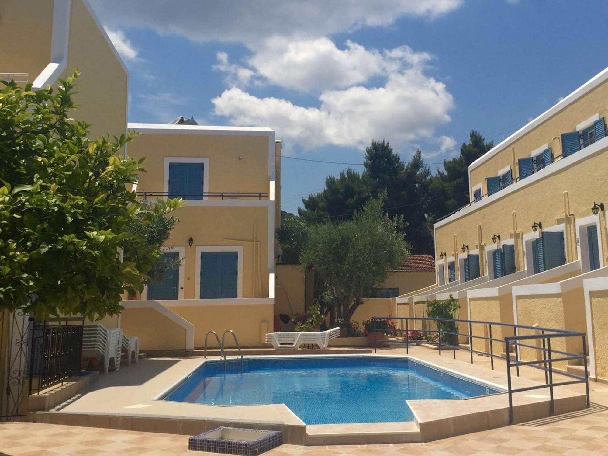 Esperides Maisonettes Agia Marina  Exterior foto