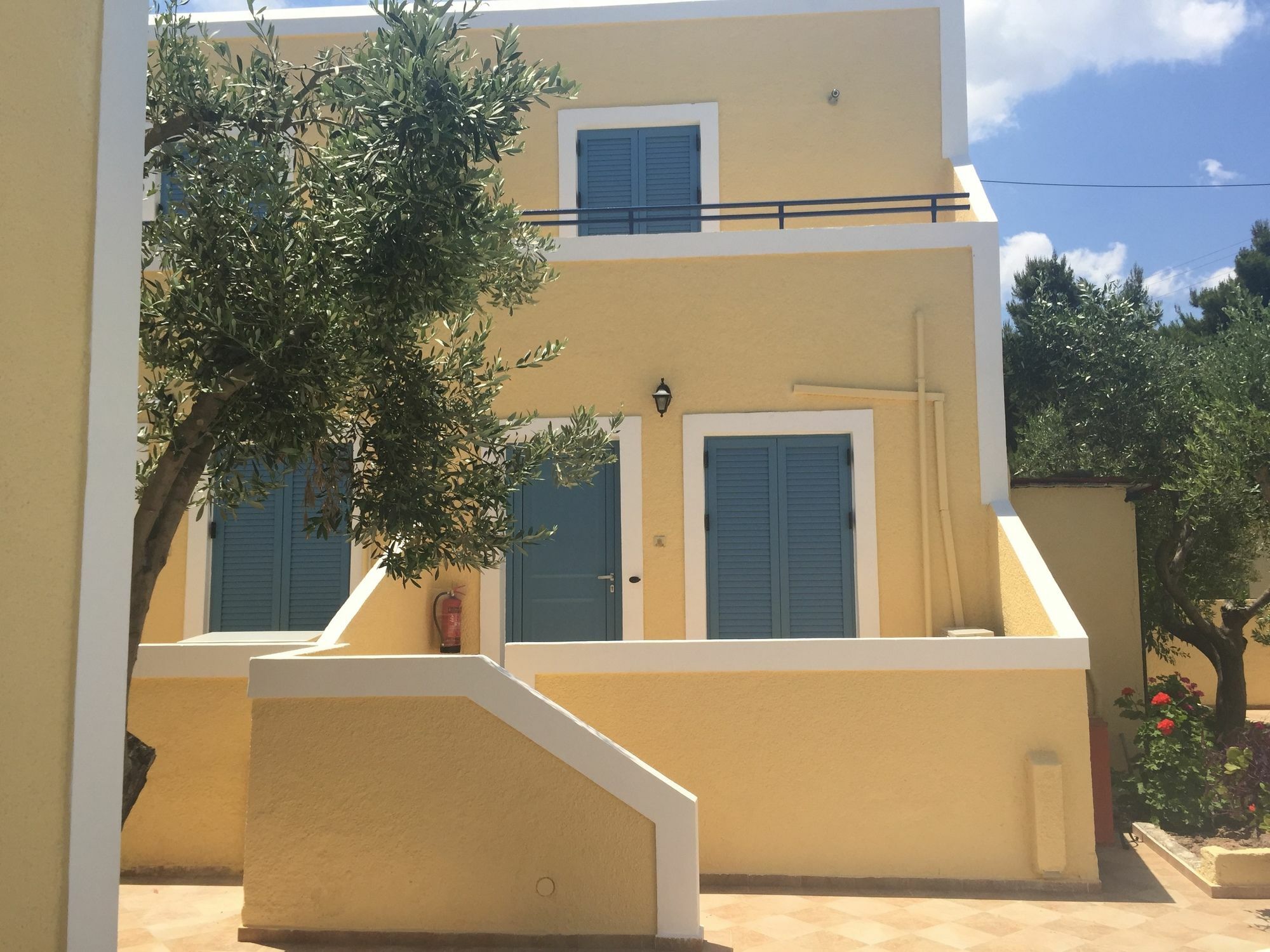 Esperides Maisonettes Agia Marina  Exterior foto